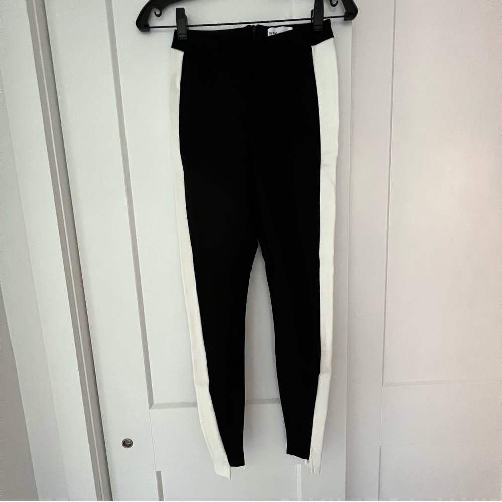 NWT By The Way Leggings